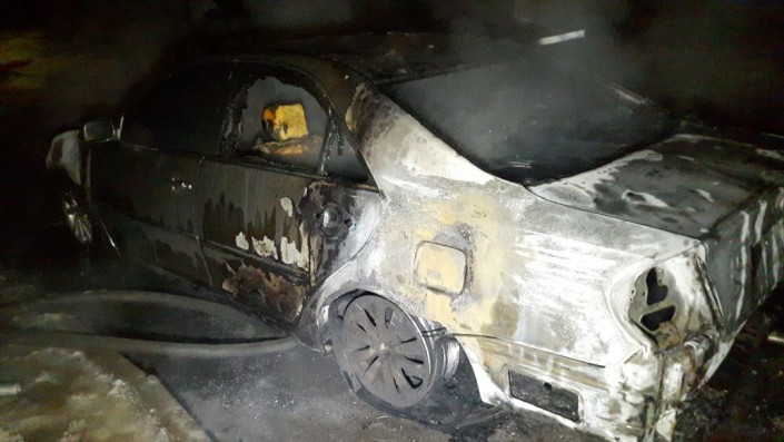 в Алматы сгорели два автомобиля