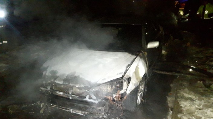 в Алматы сгорели два автомобиля