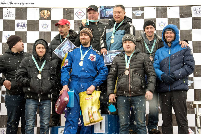 экстремальные автогонки в Семее
