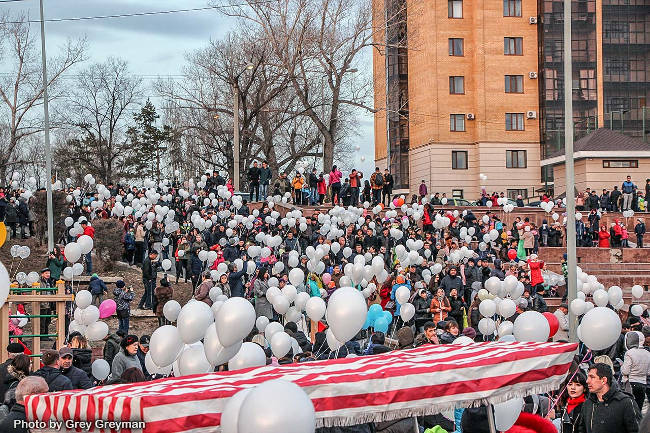 В Семее прошла акция «Кемерово, мы скорбим вместе с вами...»