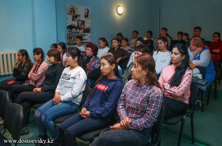 В Семее состоялся музыкально-поэтический вечер «Певец земли родной…».