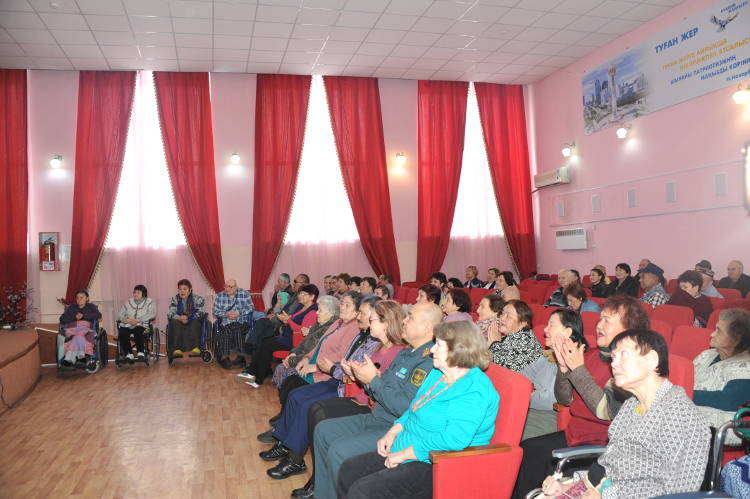 Благотворительный концерт в погонах