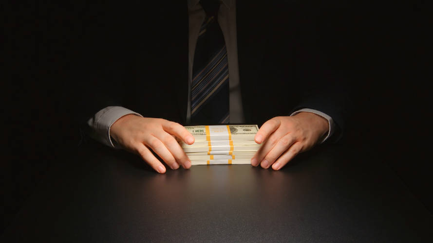 Мошенничество взятка. В москве за взятку задержан. Отказ от взятки картинки. Воровство бюджетных средств. Взяточничество чиновников.