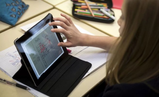 Обеспечивать Школьников Планшетами Будут Операторы Связи