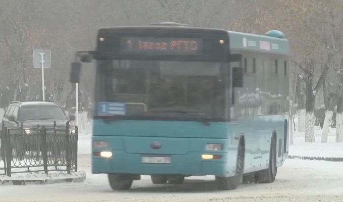 Оплата за проезд. Проезд в караганде. Оңай телефоны. Терминал в автобусе. Проезд в караганде.