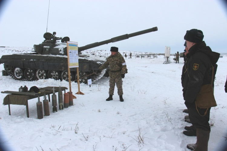 В воинских частях регионального командования «Восток» проводятся ротные тактические учения с боевой стрельбой