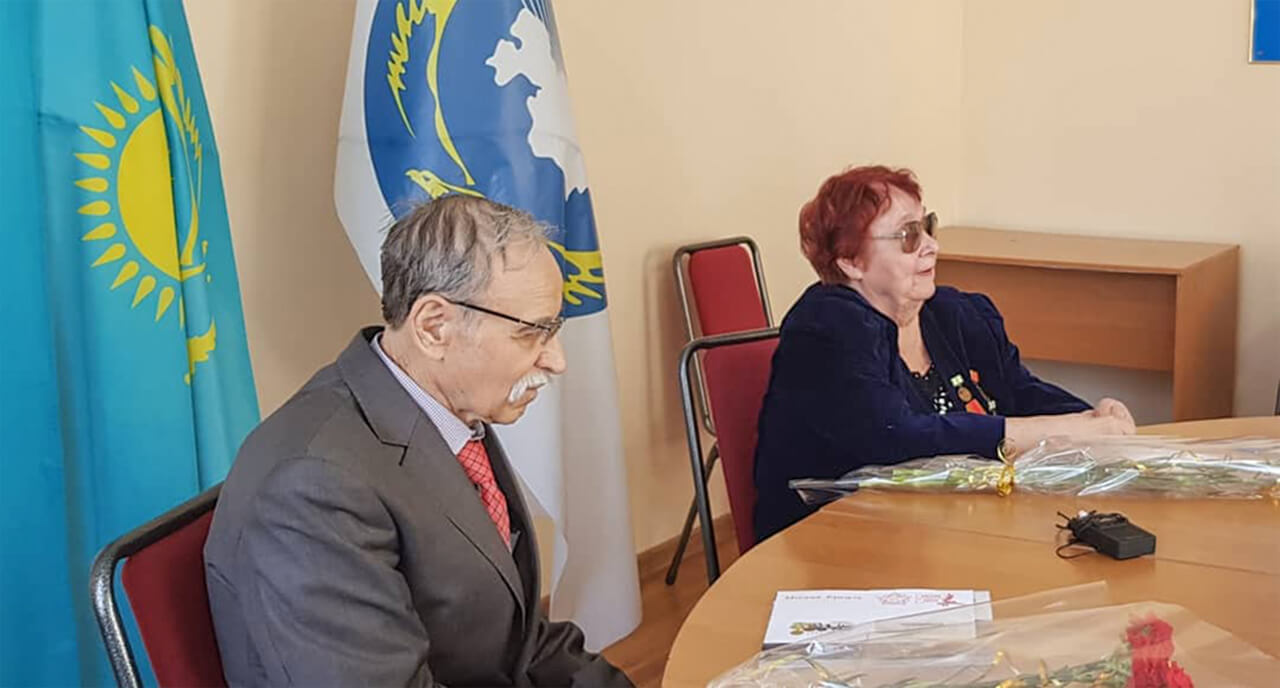 Ветераны блокады Ленинграда получили письма от Президента РФ В.В.Путина