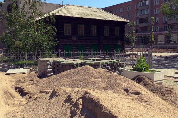 В Семее ведётся благоустройство Литературно-мемориального музея Федора Достоевского.