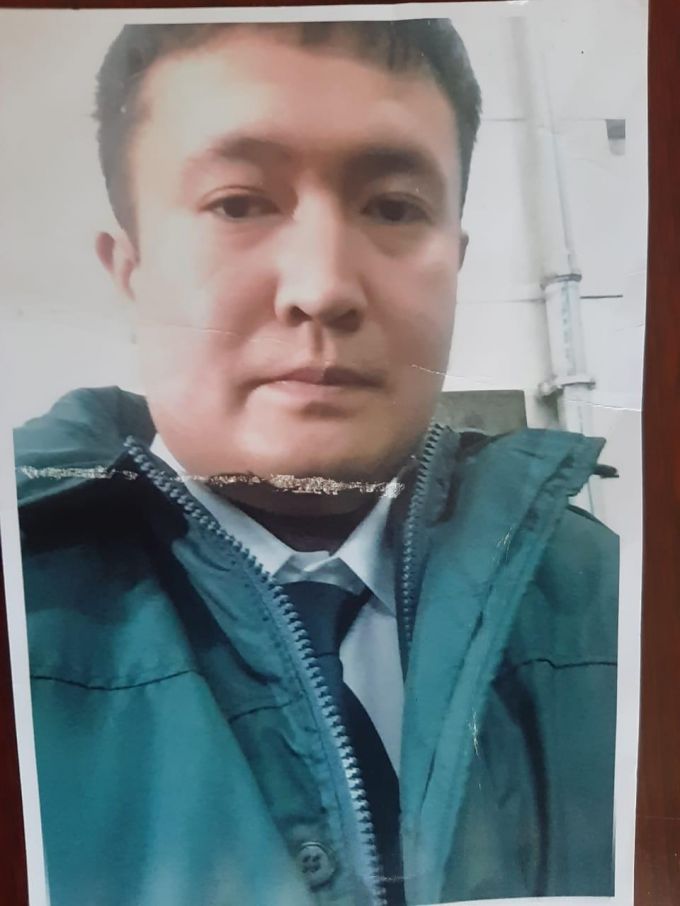 В Алматы лжеполицейский обманывал иностранных граждан