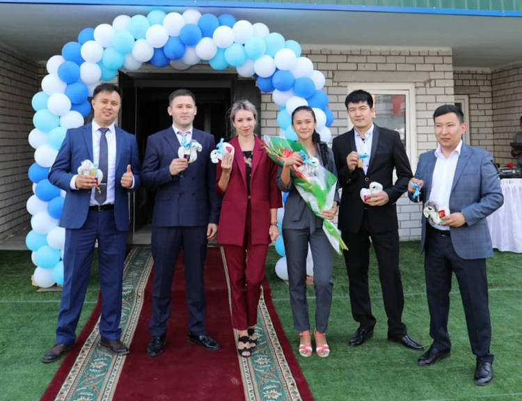Медработники Семея получили ключи от новых квартир
