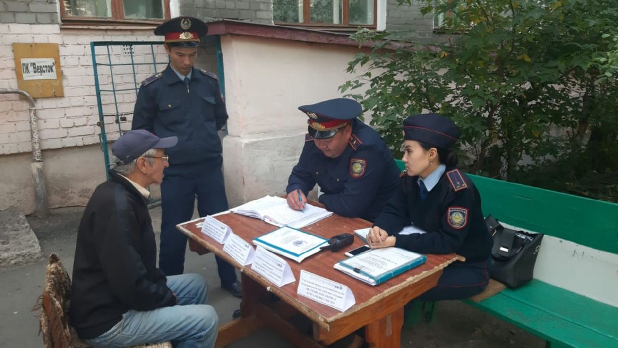 В Семее проводится республиканская акция «Приемная на дороге»