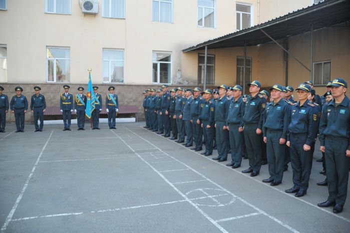 Прощание с боевым знаменем