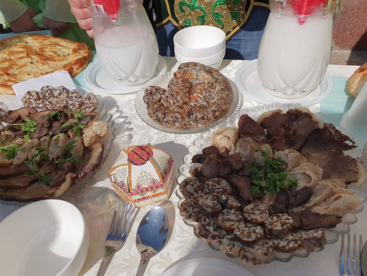 Мясо на казахском столе