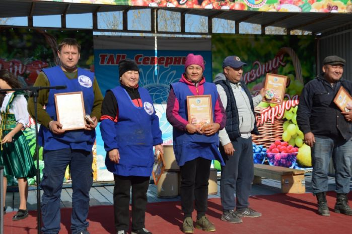 12 октября в ТЛЦ «Северный» состоялся праздник труда и урожая «Октоберфест»