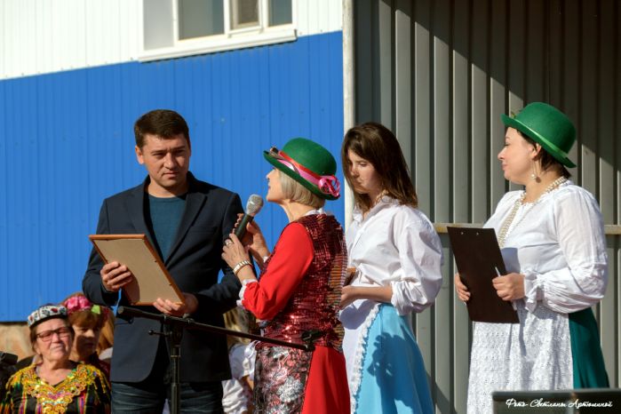 12 октября в ТЛЦ «Северный» состоялся праздник труда и урожая «Октоберфест»