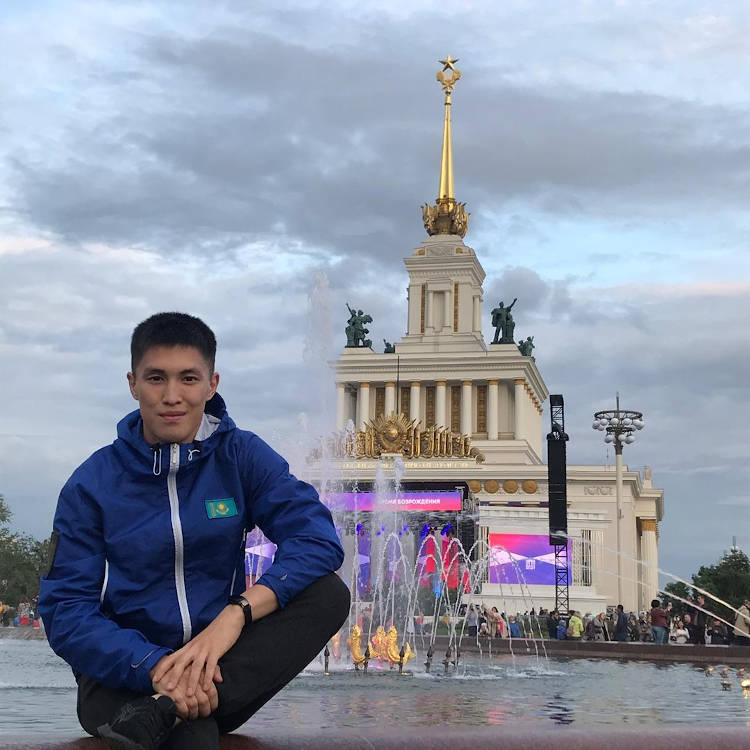 В Семее родителям школьника, провалившего ЕНТ, пришло благодарственное письмо из московской академии