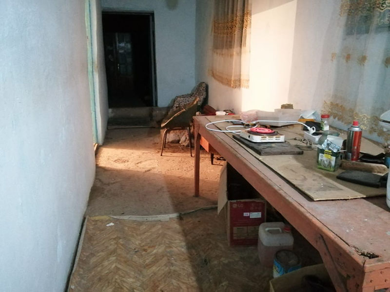 Женщина инвалид выживает в нечеловеческих условиях в Шымкенте