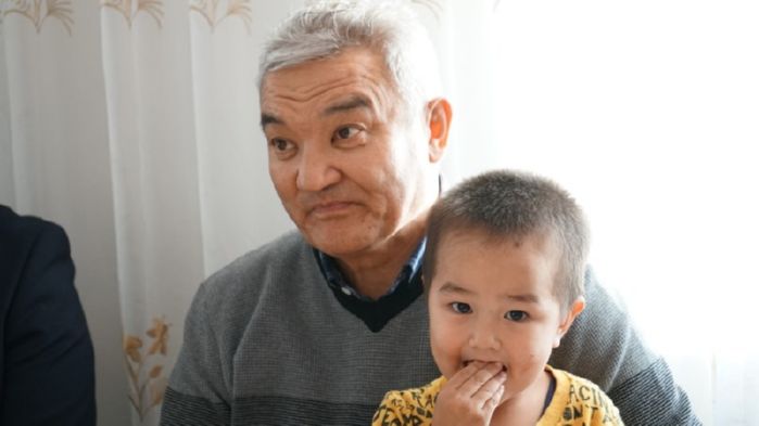 Многодетная мать отказалась от квартиры в Семее и переехала в село