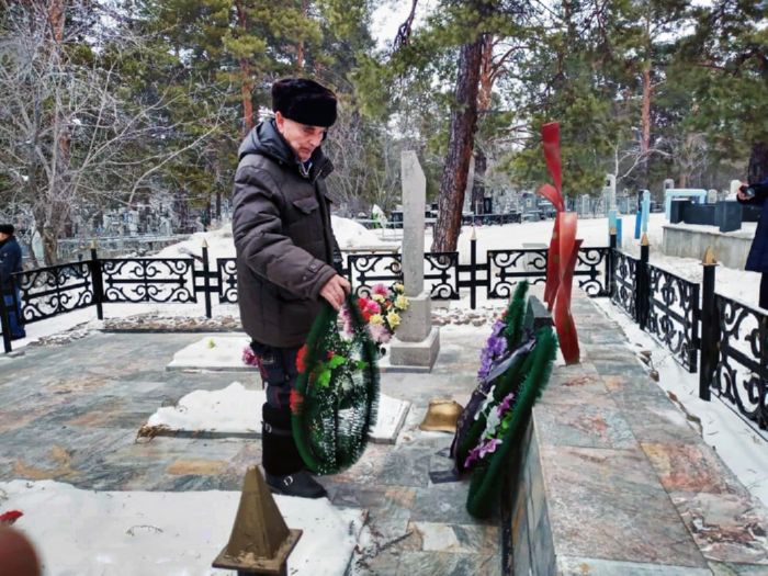 Семейские спасатели помнят и чтят память погибших товарищей