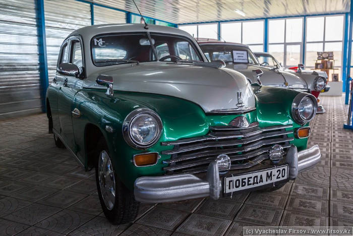 Музей ретроавтомобилей в Капшагае