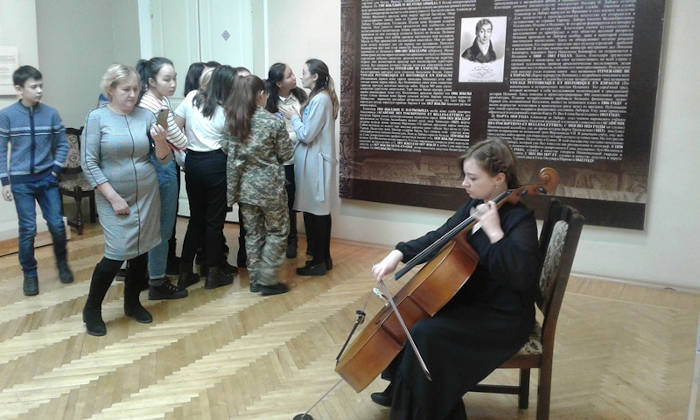Уникальные гравюры французских художников впервые показали в Семее