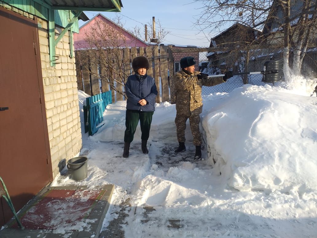 Военнослужащие регионального командования «Восток» поддержали челлендж «BizBirgemiz»