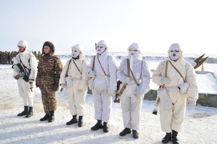 В воинских частях регионального командования «Восток»  свыше 200 отделений выполнили боевые стрельбы