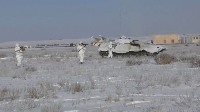 В воинских частях регионального командования «Восток»  свыше 200 отделений выполнили боевые стрельбы