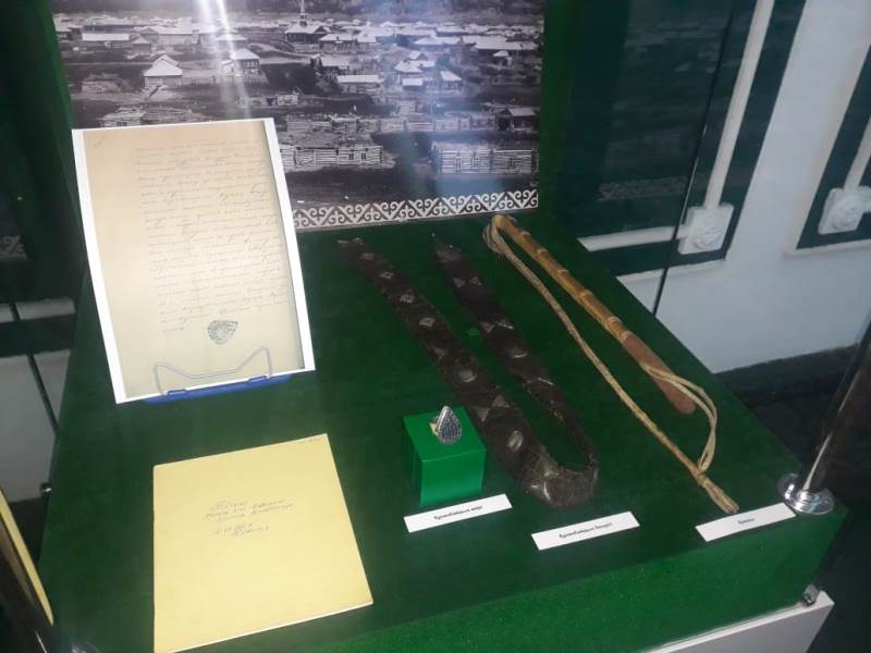 Выставка об отце Абая Кунанбае Оскенбайулы открылась в Семее