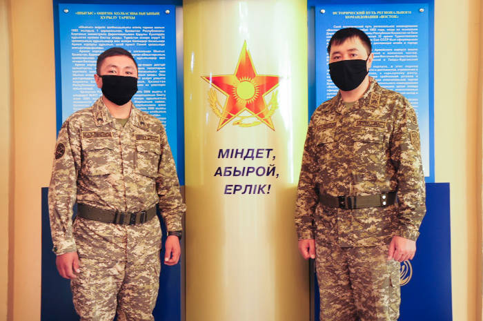 Военнослужащие предотвратили попытку ограбления в Семее