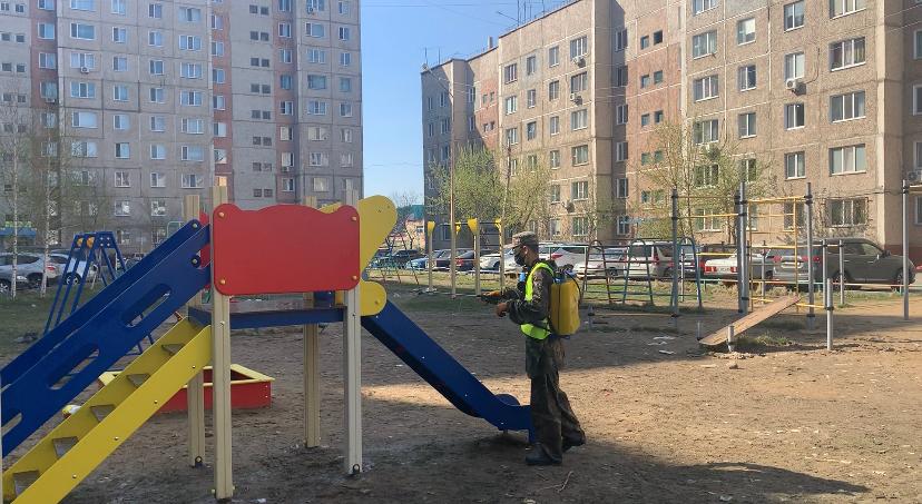 Военнослужащие из города Семей провели обработку в городе Аксу