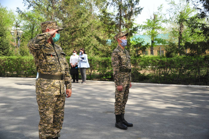 Военные на страже покоя семейчан
