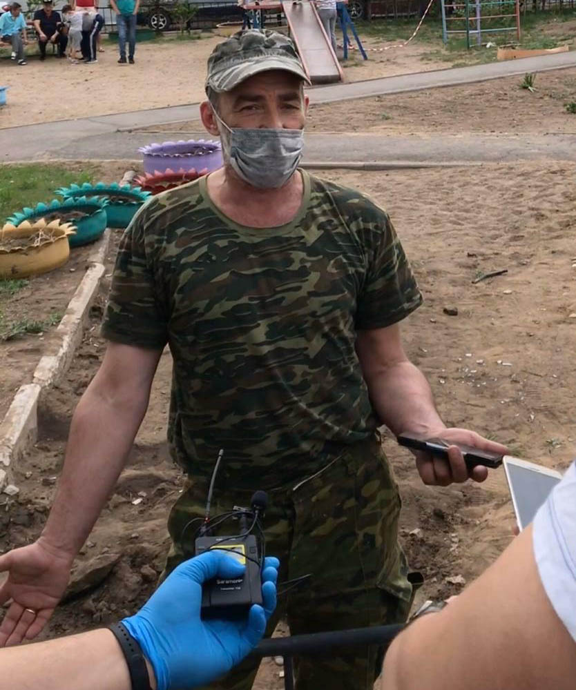 Мужчина объявил голодовку, чтобы привлечь внимание чиновников к проблеме самоизоляции