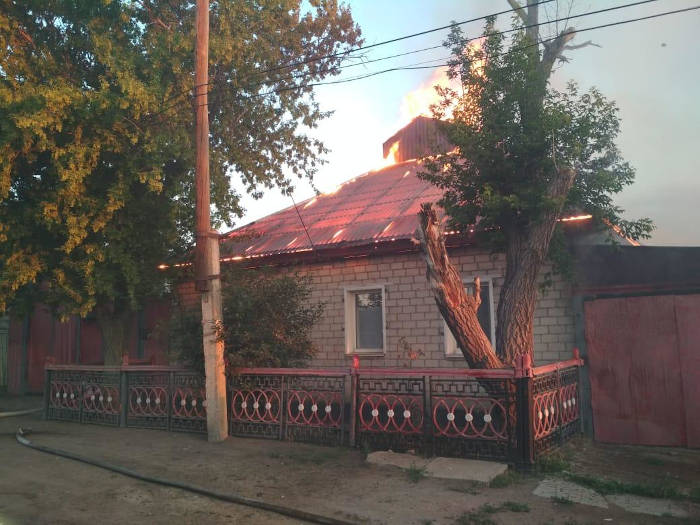 Крупный пожар произошел в Семее