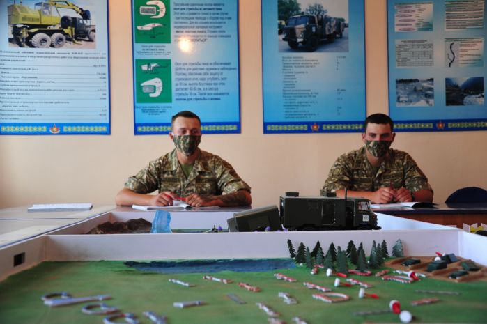 В воинских частях регионального командования «Восток» начались занятия по подготовке специалистов