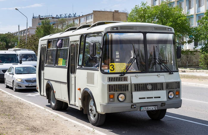 Пока врачи собирают деньги на медаппараты, чиновники арендуют престижные внедорожники