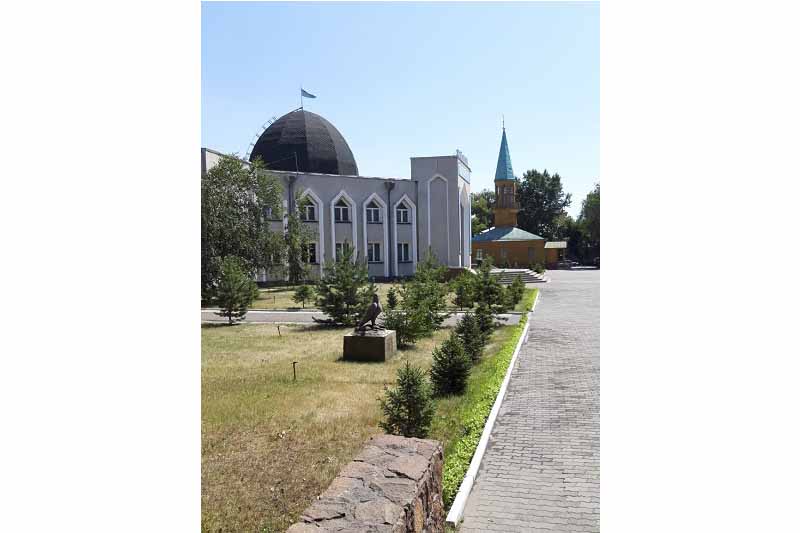 175 лет назад родился великий казахский поэт Абай