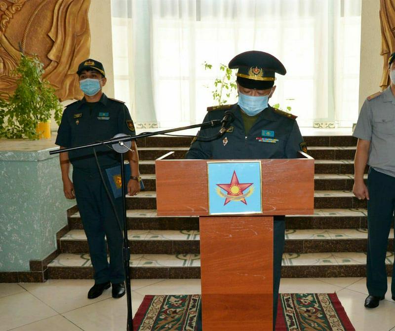Вещи солдата ВОВ передали в музей Дома офицеров в Семее