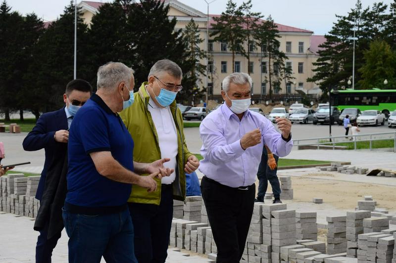 Памятник Абаю в окружении сыновей впервые установят в Казахстане