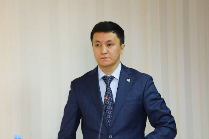 Больше миллиона долларов выманил у родственников экс-акима Костаная другой чиновник