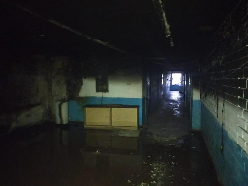 Пожар в общежитии в Семее: более 150 человек покинули здание