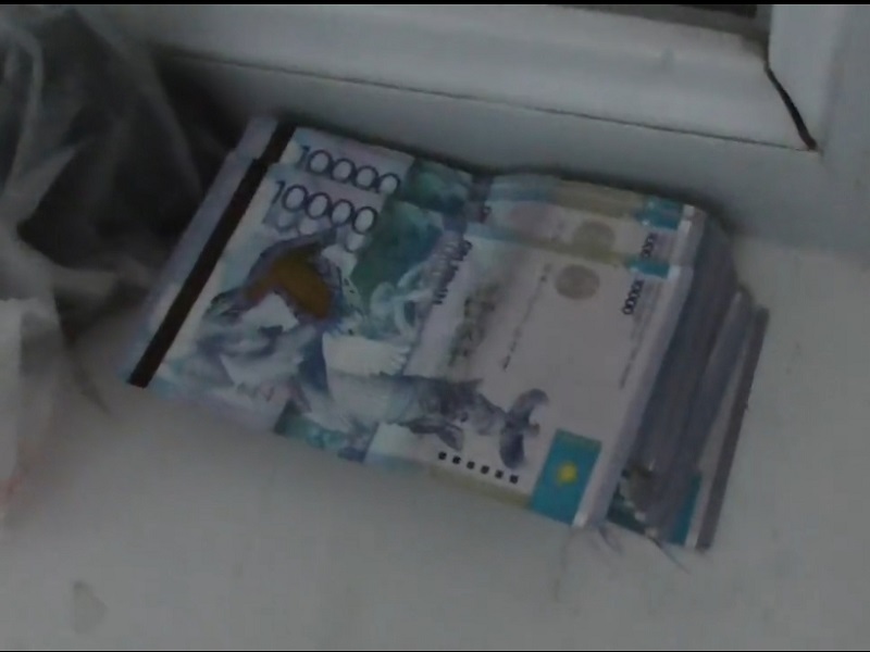 Мать пыталась продать ребенка в Шымкенте за 1 миллион тенге