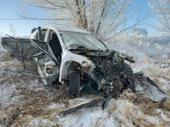 Три человека погибли в страшной аварии на трассе ЗКО