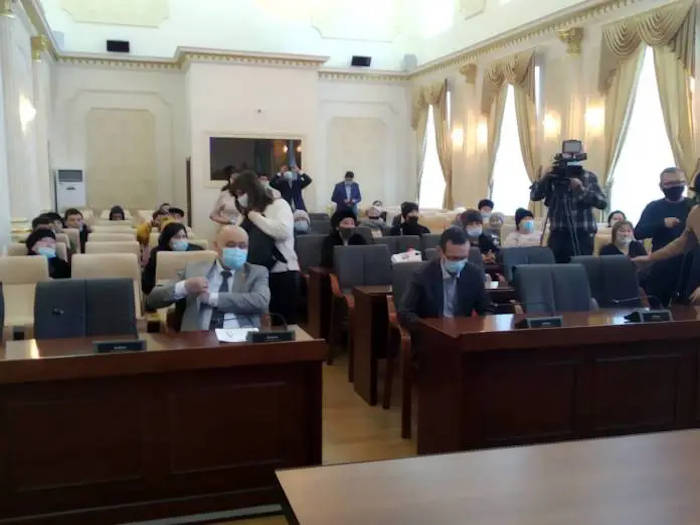 Владельцы банкетных залов Уральска требуют разрешения на массовые мероприятия