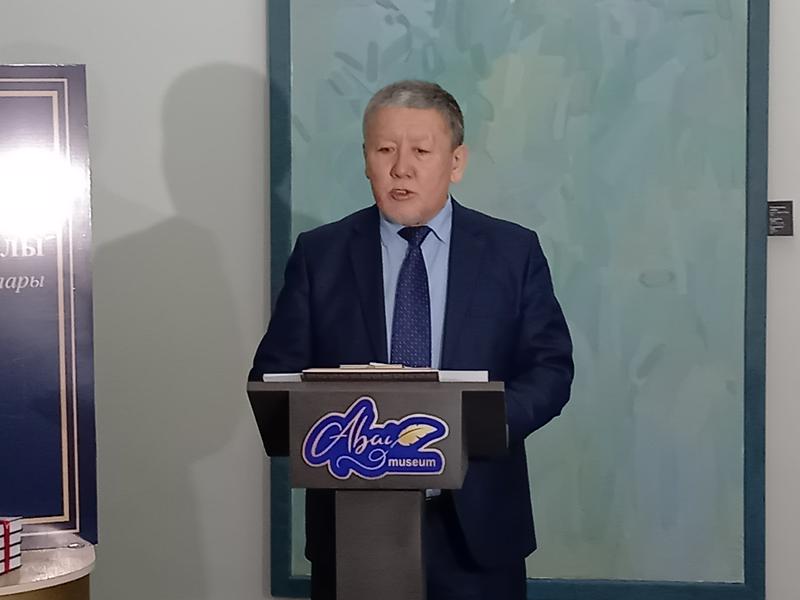Сборник произведений сына Шакарима презентовали в Семее