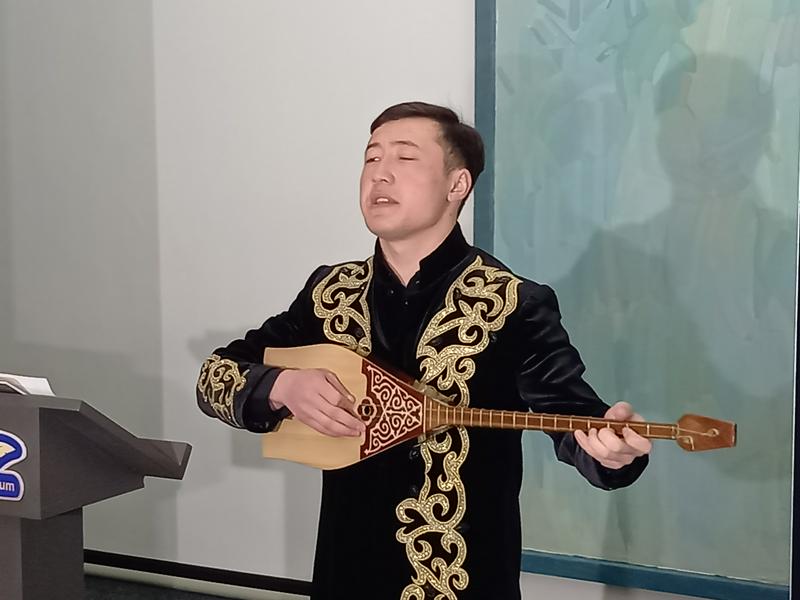Сборник произведений сына Шакарима презентовали в Семее