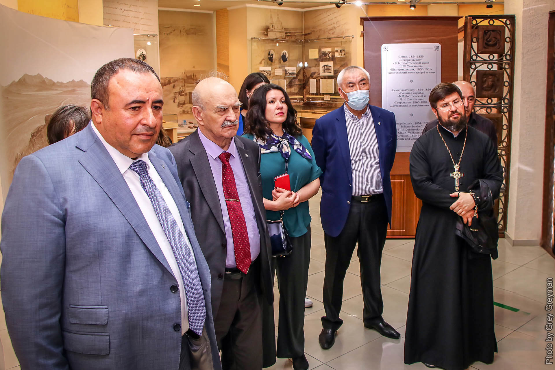 Открытие мемориальной доски к 200-летию Ф.М.Достоевского состоялось в Семее
