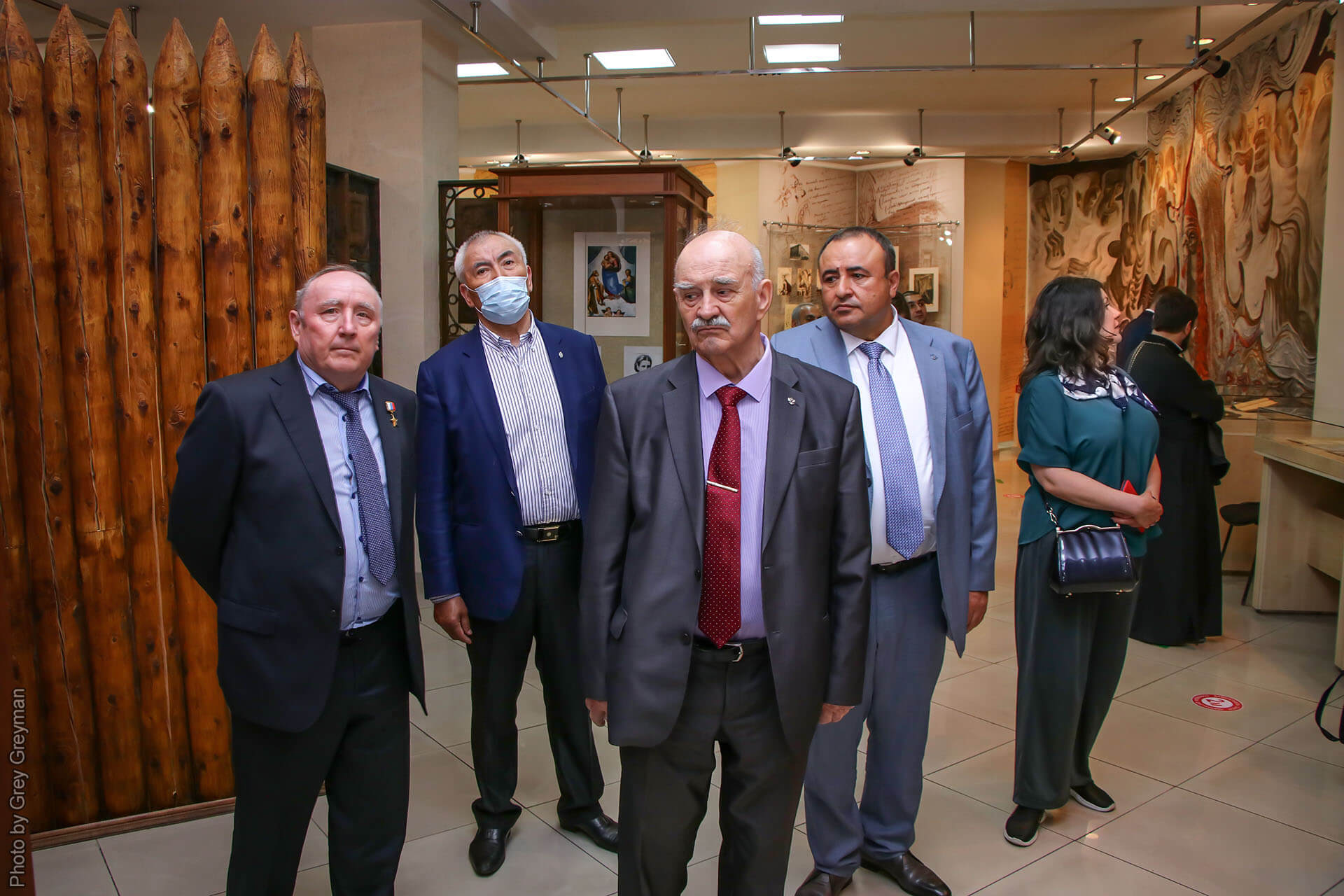 Открытие мемориальной доски к 200-летию Ф.М.Достоевского состоялось в Семее