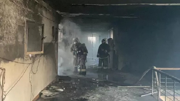 Пожар произошел в здании вуза в Семее