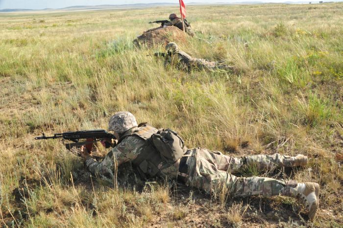 Учения с разведчиками провели в Семейском гарнизоне
